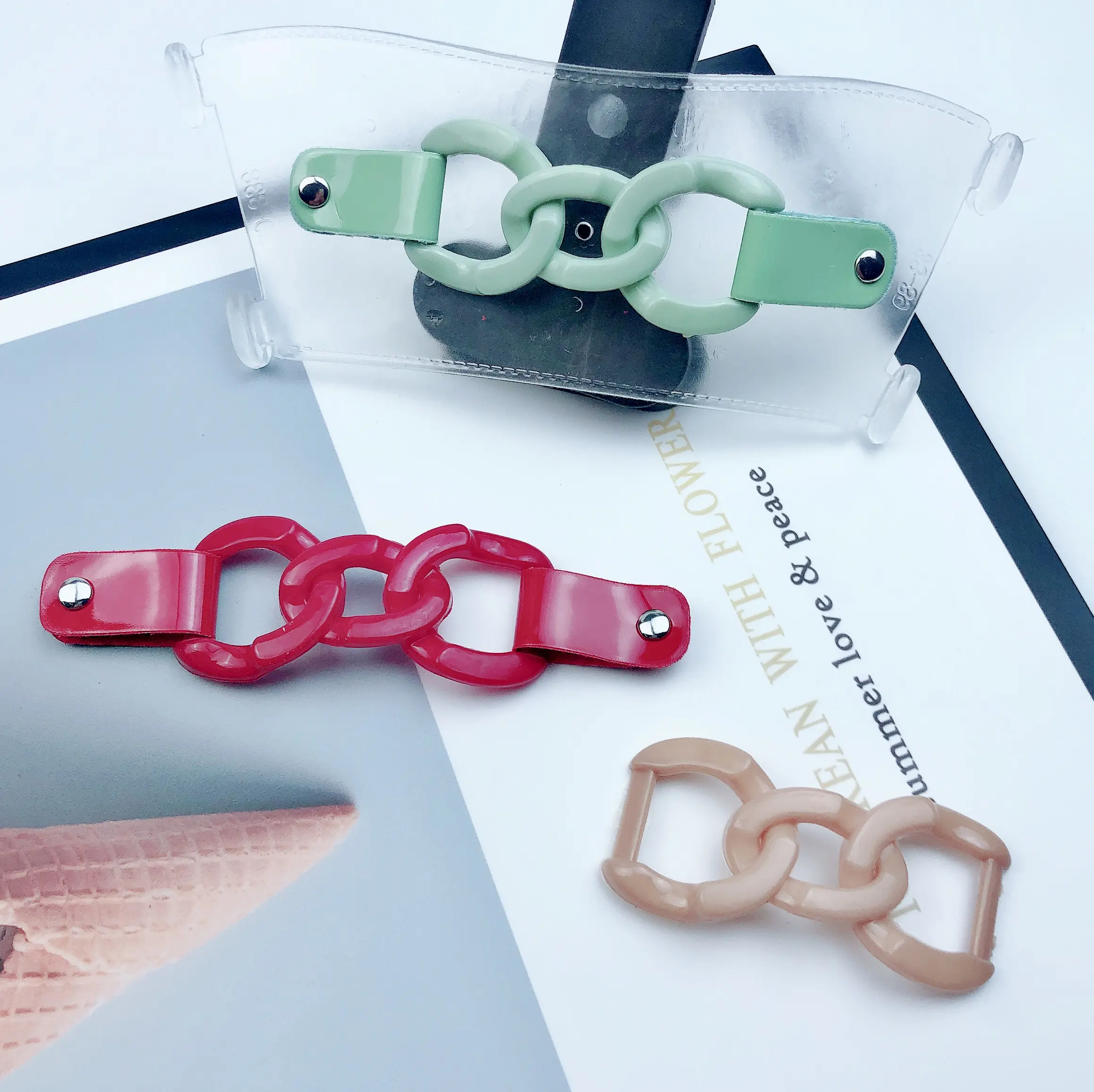 Yiwu Wholesale Color ABS Loop Chains fix on Shoe front Upper Decorative Fashion Plastic Shoe Buckle