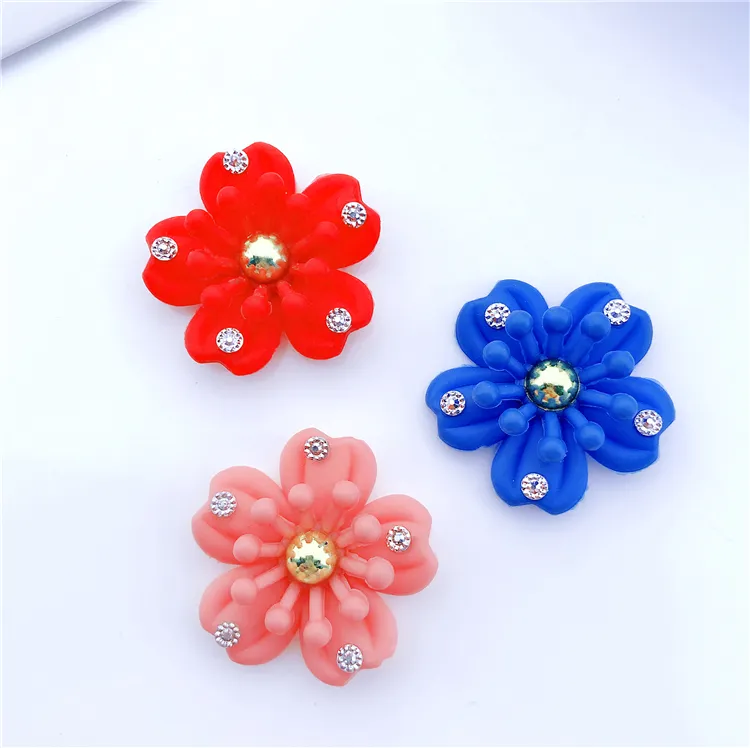 Cheap Wholesale Color Plastic Flower with Diamonds for Kids Shoe Infants Shoe Decorative Buckle Trim