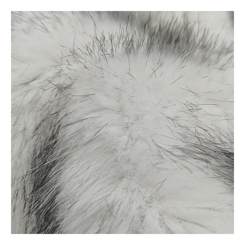 Hot Sale In China Keep Warm 30-45mm Villus Height Tippy Dyeing Faux Fox Fur For Clothing Toys